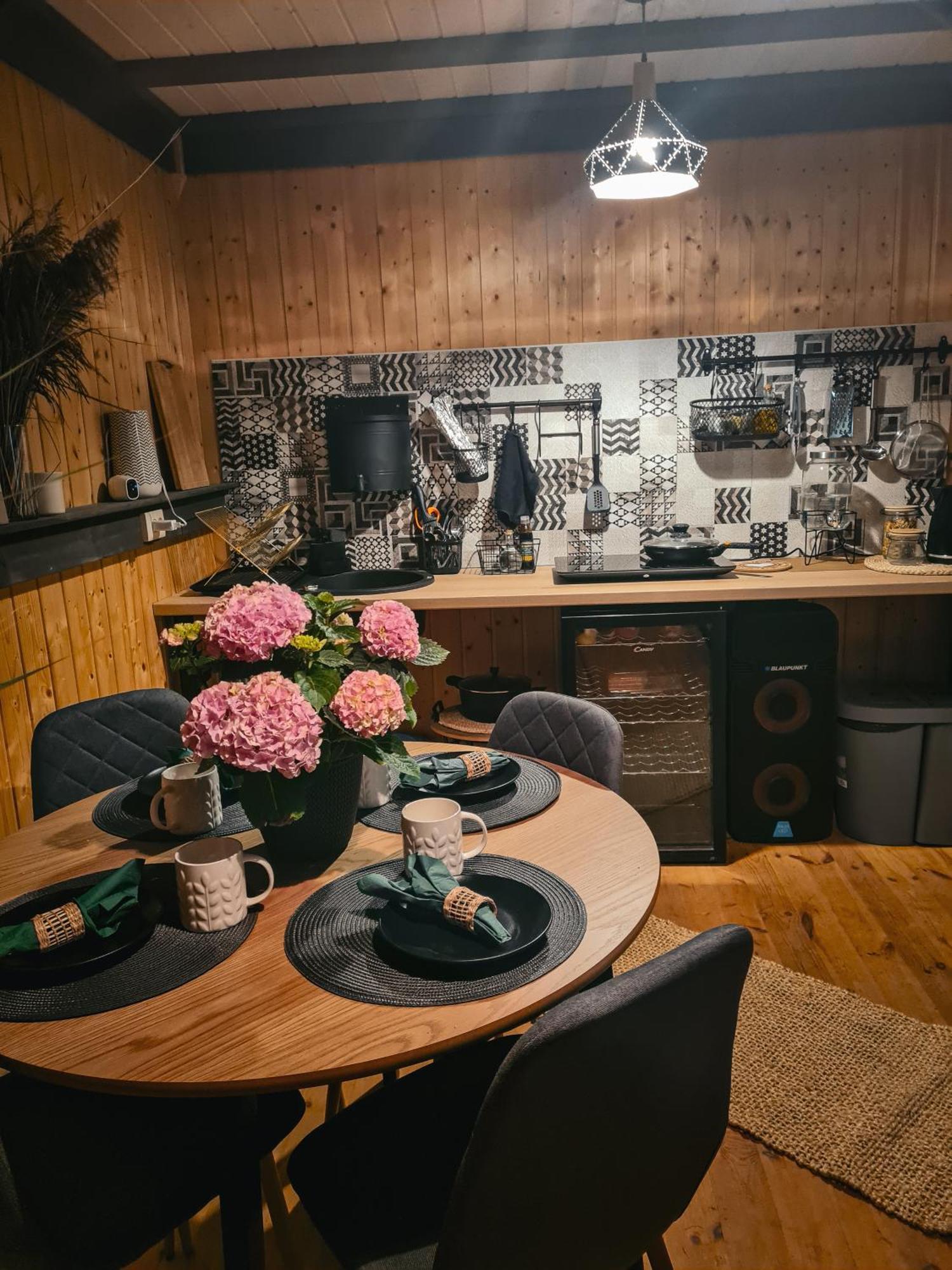 Million Star Hotel Latgale Nastrova Extérieur photo